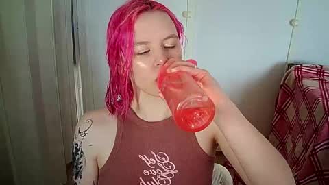 cherrybaby_0 online show from March 31, 8:37 am