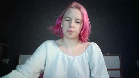 cherrybaby_0 online show from June 7, 2:21 pm