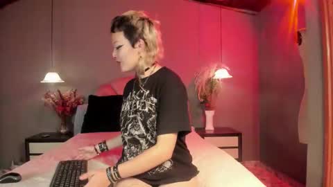 Cherry Glow  online show from October 21, 12:50 pm