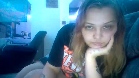 Snapshot of cherrybomb454 chatting on November 11, 3:23 pm cherrybomb454 online show from November 11, 3:23 pm