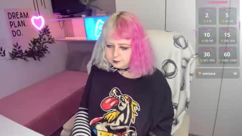 Sarah online show from February 23, 9:34 pm