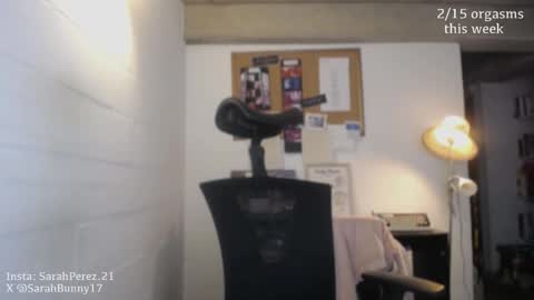 Snapshot of cherrybunny21 chatting on October 12, 6:23 am Sarah Prez online show from October 12, 6:23 am