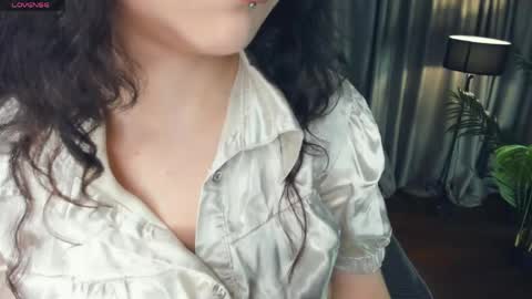 Isabel online show from April 26, 6:16 pm