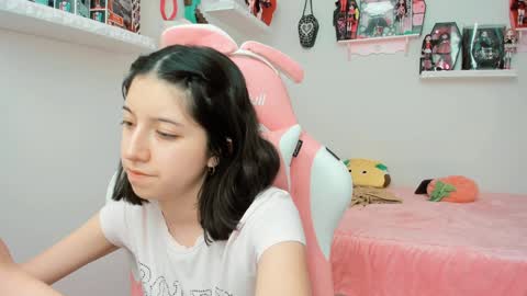 Snapshot of cherrymafer666 chatting on February 5, 10:01 pm cherrycute666 online show from February 5, 10:01 pm