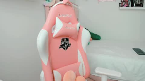 Snapshot of cherrymafer666 chatting on March 6, 7:32 pm cherrycute666 online show from March 6, 7:32 pm