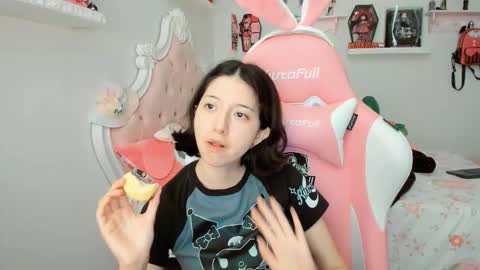 Snapshot of cherrymafer666 chatting on October 10, 9:14 pm cherrycute666 online show from October 10, 9:14 pm