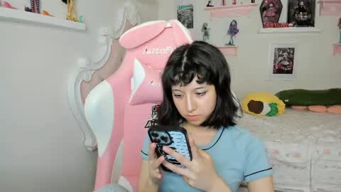 cherrycute666 online show from July 4, 2:07 am
