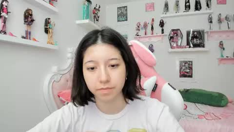 cherrycute666 online show from August 5, 10:33 pm