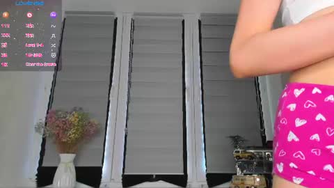 Lysia online show from June 19, 3:16 pm