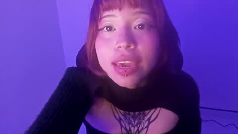 Snapshot of cherrywitchy chatting on January 14, 5:19 am Cherry online show from January 14, 5:19 am