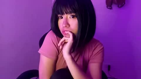 Snapshot of cherrywitchy chatting on February 3, 7:18 am Cherry online show from February 3, 7:18 am