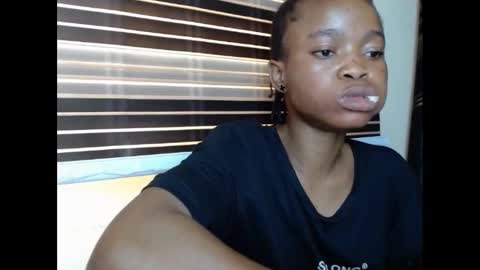 Snapshot of cherryxpussy chatting on February 16, 1:05 pm cherryxpussy online show from February 16, 1:05 pm