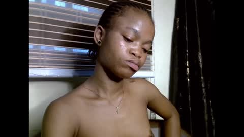 Snapshot of cherryxpussy chatting on March 5, 6:12 am cherryxpussy online show from March 5, 6:12 am