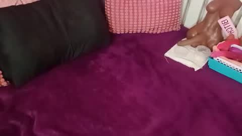 Cheryl6Fox online show from October 17, 8:55 pm