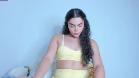 Snapshot of cheryl_blossom69 chatting on December 15, 1:32 am Mafe 3 online show from December 15, 1:32 am