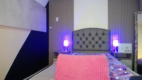 Snapshot of cheryl_hs chatting on March 11, 10:18 am Cheryl online show from March 11, 10:18 am