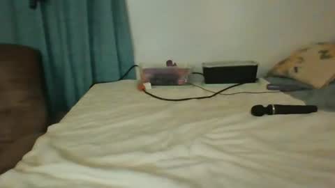 Jade and Thomas online show from March 3, 1:23 am