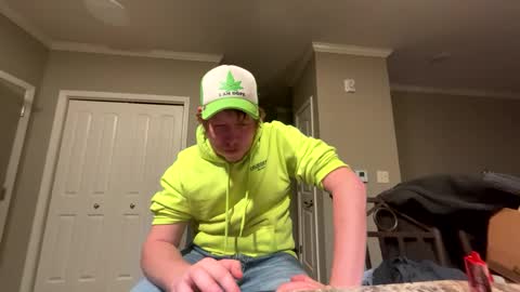 chevycamaro1978 online show from December 7, 3:14 am