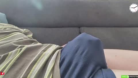 Snapshot of chezmonsieur_g chatting on June 15, 7:10 am Grey online show from June 15, 7:10 am