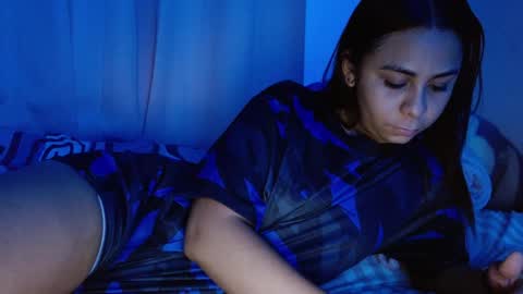 Snapshot of chiara_20 chatting on November 26, 4:02 am Airam online show from November 26, 4:02 am