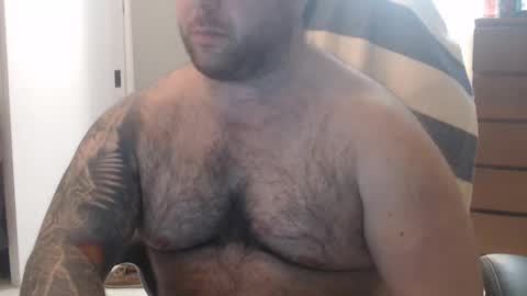 Snapshot of chicagoguy86 chatting on December 17, 5:02 am Chicagoguy86 aka Benny Cooper online show from December 17, 5:02 am