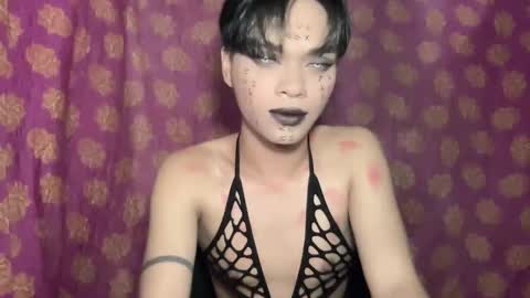 Snapshot of chichay_addams chatting on November 2, 3:47 pm Addams online show from November 2, 3:47 pm