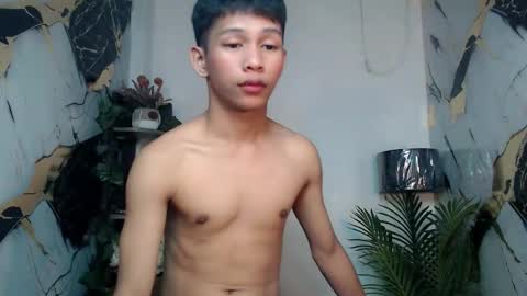 Snapshot of chick_renz chatting on October 3, 5:21 pm chick_renz online show from October 3, 5:21 pm