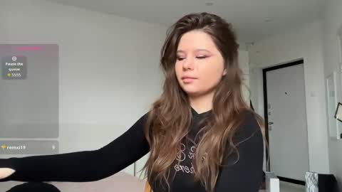 Snapshot of chiculya chatting on April 3, 8:45 am chiculya online show from April 3, 8:45 am