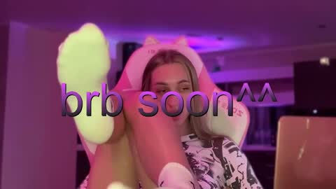 Snapshot of chillgoddess chatting on March 9, 4:00 pm Goddess Vika - owner of all ur money online show from March 9, 4:00 pm