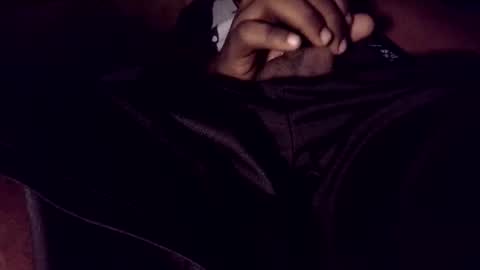 Snapshot of chilling124 chatting on October 13, 4:45 am Chilling online show from October 13, 4:45 am