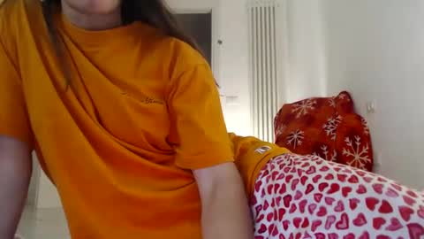 Snapshot of chillwithcamii chatting on February 9, 8:45 pm yoursensualparadise online show from February 9, 8:45 pm