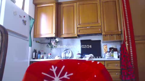 Snapshot of chillwithcamii chatting on February 25, 12:34 pm yoursensualparadise online show from February 25, 12:34 pm