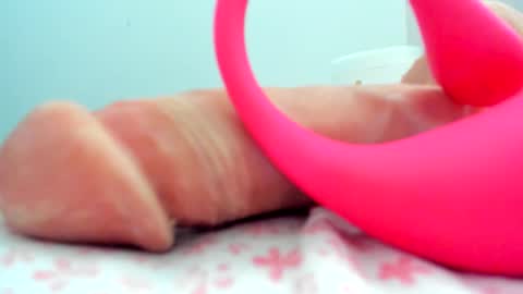 Snapshot of chillwithcamii chatting on September 11, 11:43 am yoursensualparadise online show from September 11, 11:43 am