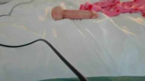 Snapshot of chillwithcamii chatting on June 27, 8:52 am yoursensualparadise online show from June 27, 8:52 am