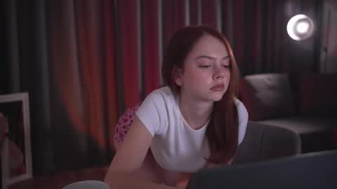 Snapshot of chillwithstacy chatting on October 28, 9:50 pm chillwithstacy online show from October 28, 9:50 pm