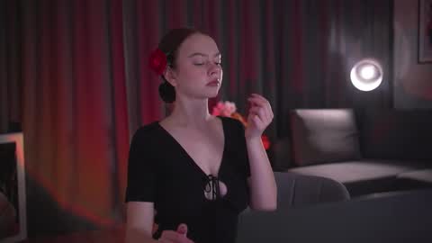 Snapshot of chillwithstacy chatting on October 29, 10:11 pm chillwithstacy online show from October 29, 10:11 pm