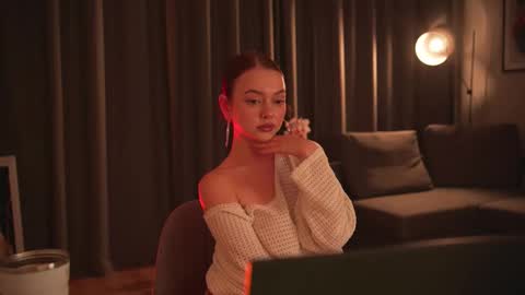 Snapshot of chillwithstacy chatting on November 12, 9:58 pm chillwithstacy online show from November 12, 9:58 pm