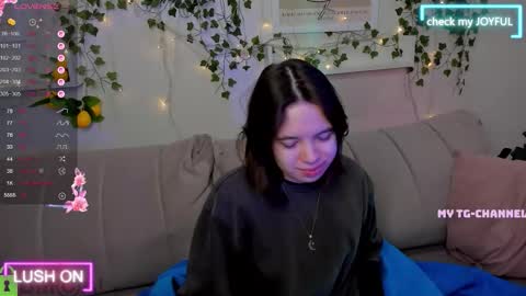 chio_mio online show from September 18, 2:13 am