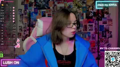 chio_mio online show from September 19, 2:57 am