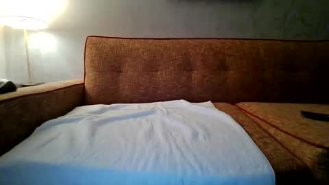 chippy70 online show from December 1, 8:30 am