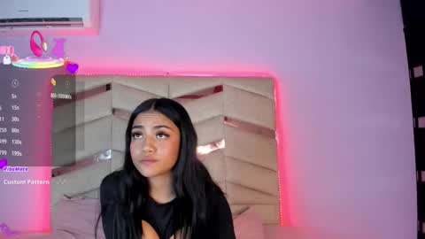 laura online show from September 15, 12:27 pm