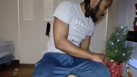 Snapshot of chitownsgod chatting on December 24, 11:00 pm Antonio Brown online show from December 24, 11:00 pm