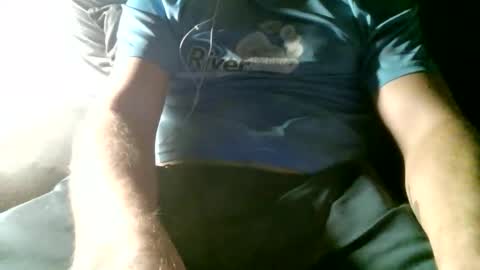 Snapshot of chivakneeval chatting on December 16, 1:43 am chivakneeval online show from December 16, 1:43 am