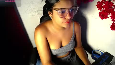 chleo_rosse online show from June 14, 3:03 pm