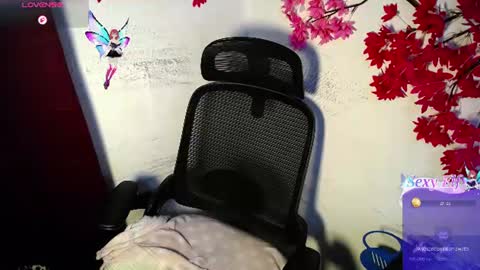 Snapshot of chleo_rosse chatting on July 17, 6:57 pm chleo_rosse online show from July 17, 6:57 pm