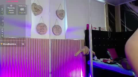 Snapshot of chloe__jones_ chatting on July 21, 1:46 pm Chloe online show from July 21, 1:46 pm