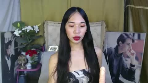 chloe_bilat online show from December 3, 11:58 pm