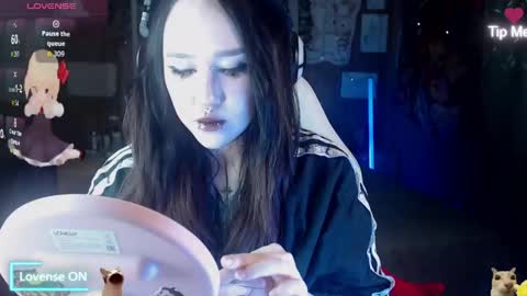 chloe_crystall_killer online show from May 14, 11:11 pm