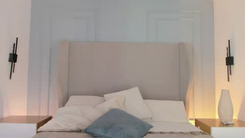 Chloe online show from April 29, 10:05 pm