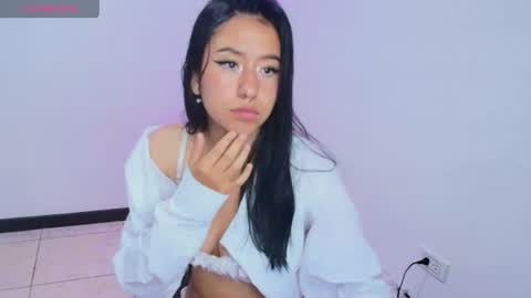 chloe_desire11 online show from July 2, 11:16 am